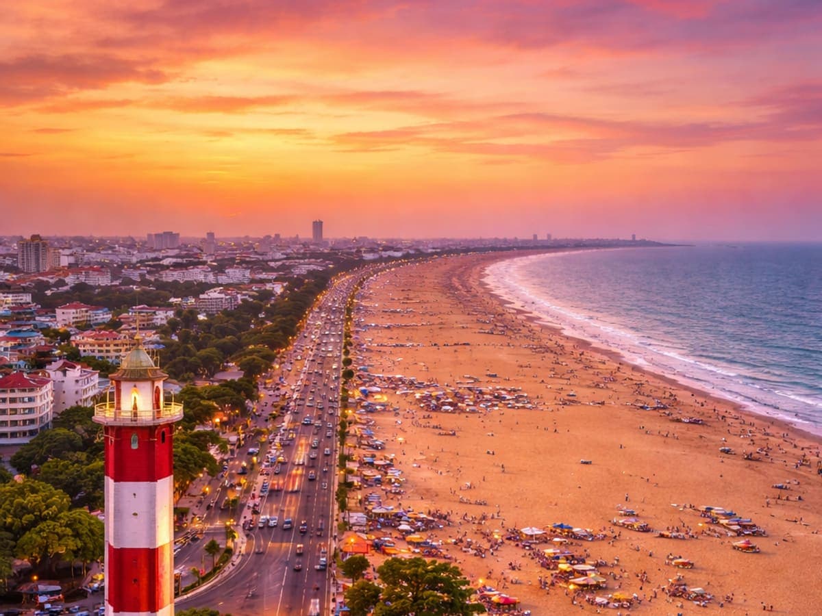 Marina Beach and the Chennai lighthouse at sunset